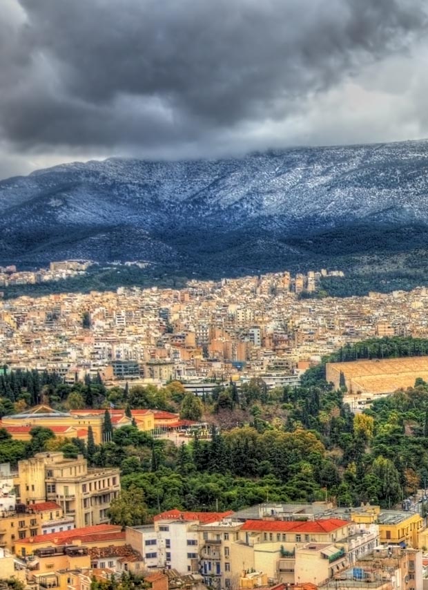 Snow on Ymittos in Athens