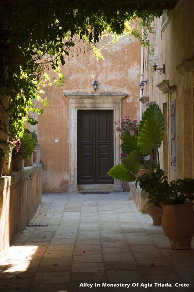CLick to enlarge - photo of Agia Triada Crete Doorway Agia Triada Crete Doorway