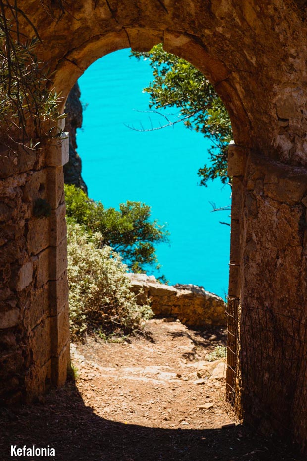 Click on image to enlarge - Kefalonia Arch Greece Kefalonia Arch Greece